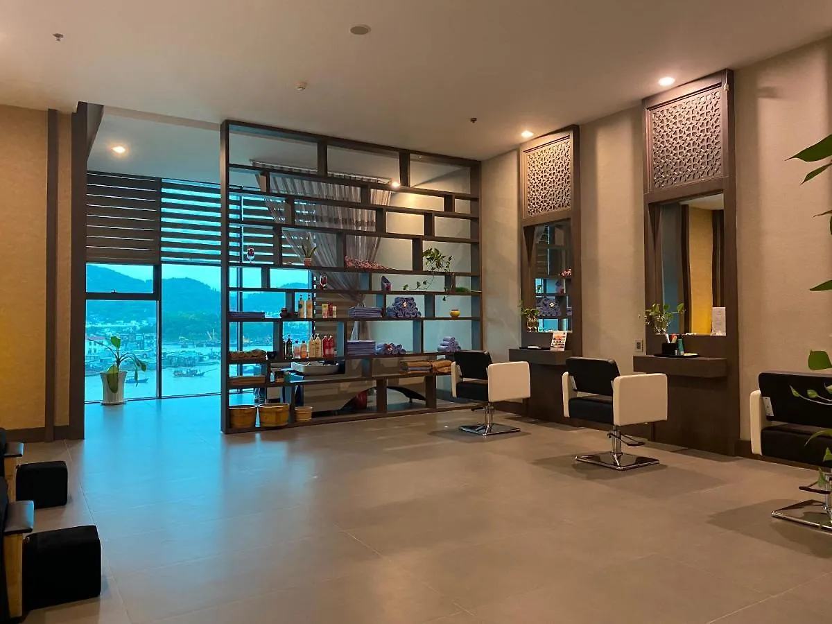 Muong Thanh Luxury Khanh Hoa Hotel Nha Trang 5*,  Vietnam